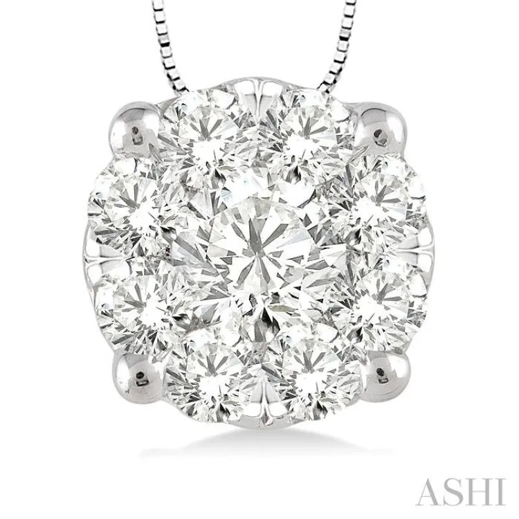 1/3 Ctw Lovebright Round Cut Diamond Pendant in 14K White Gold with Chain