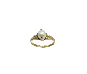 18K Gold White Pearl Ring