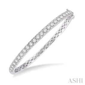 3 Ctw Round Cut Diamond Bangle in 14K White Gold