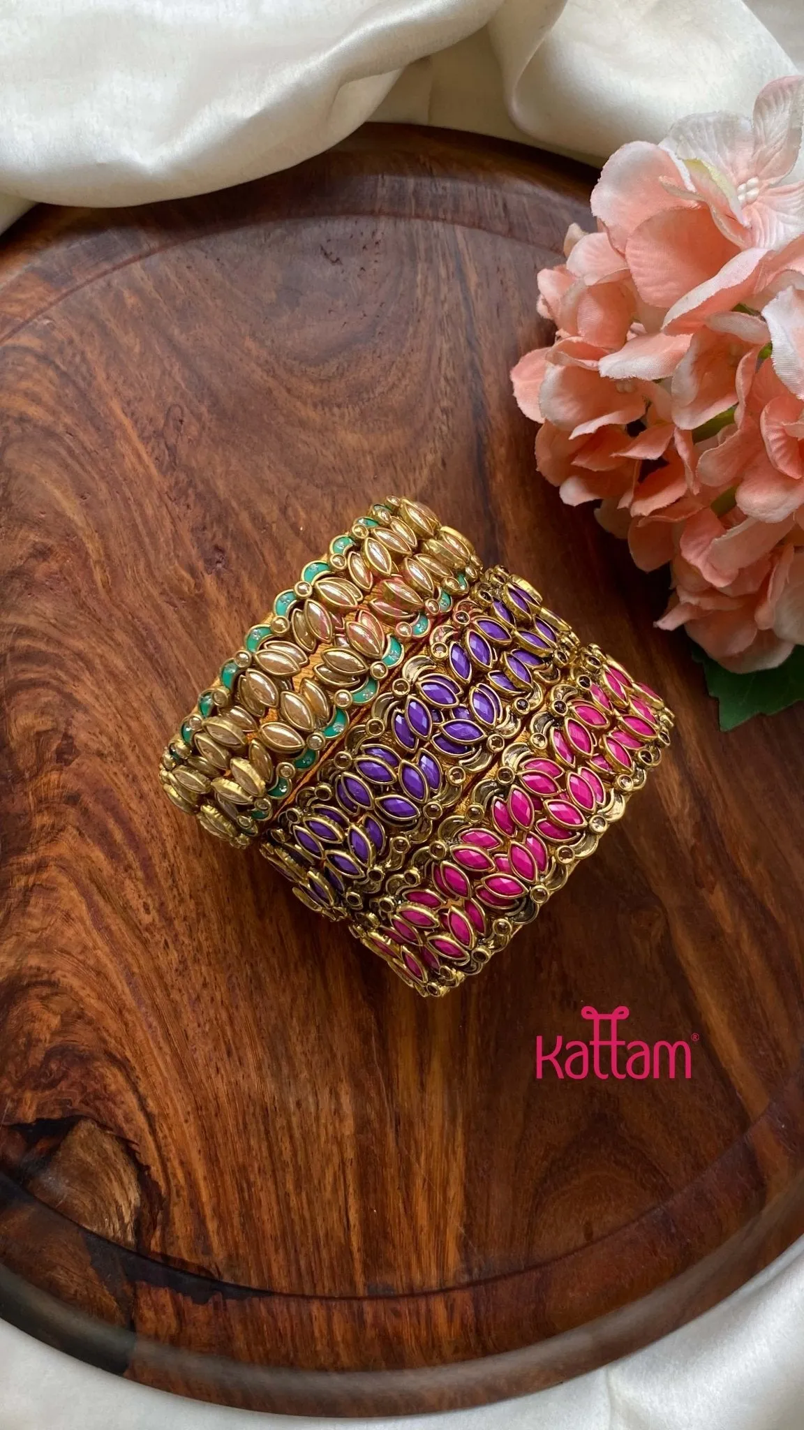 3D Kundan Stone Lotus Bangle Set