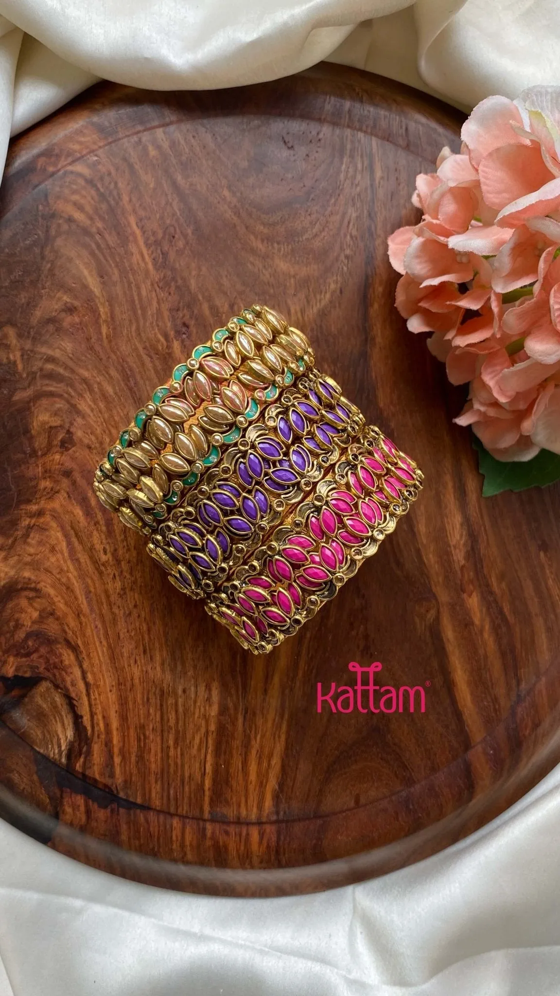 3D Kundan Stone Lotus Bangle Set