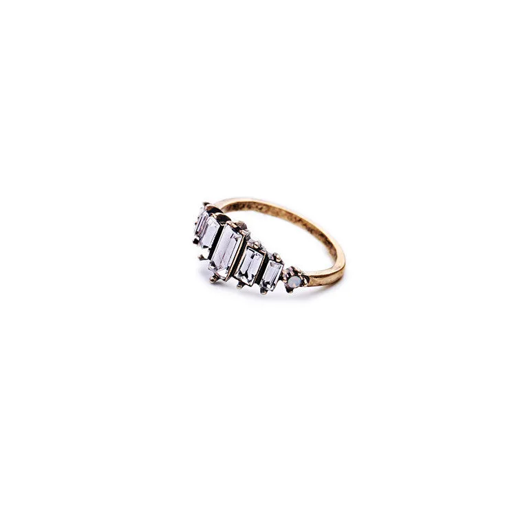 AUBREY - Antique Retro Strip Crystal Lady Ring