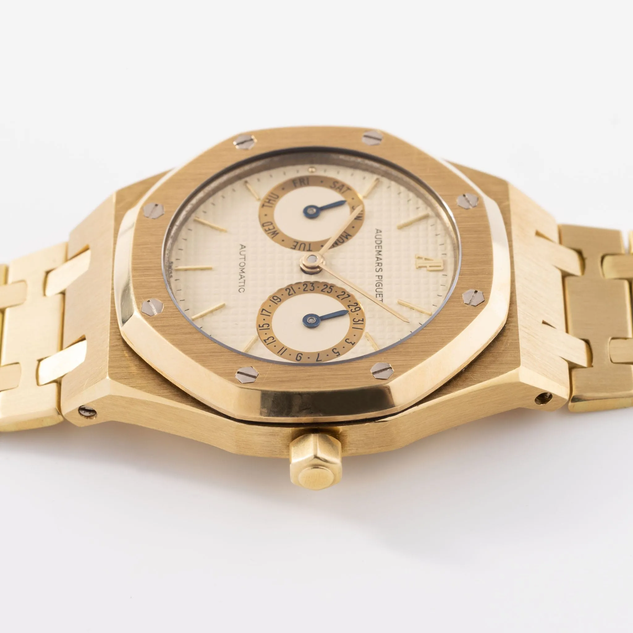 Audemars Piguet Royal 5572BA Oak Day-Date 18kt Yellow Gold "Owl" With Archive Extract