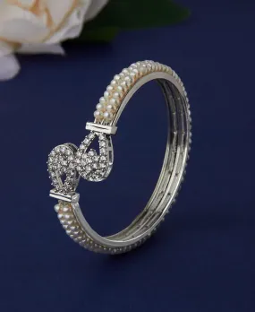 Beautiful and Classy Pearl Bangle