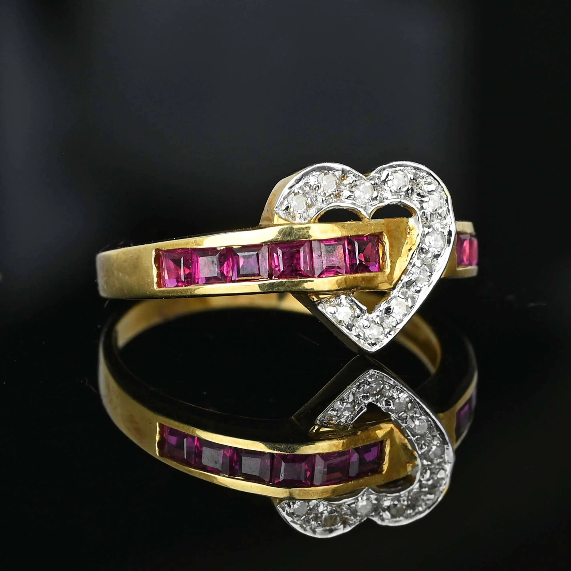 Carré Cut Ruby Diamond Heart Buckle Ring in 14K Gold