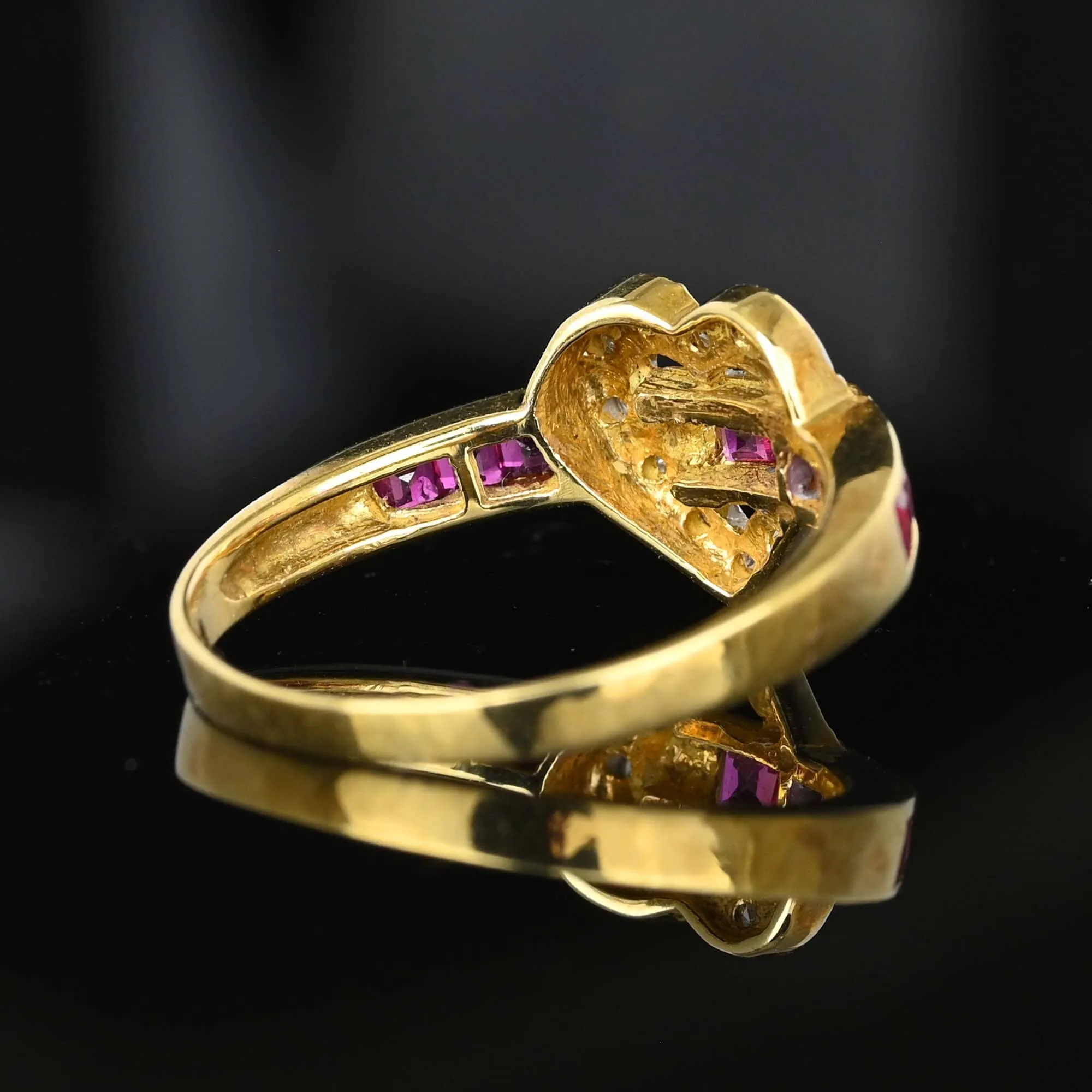 Carré Cut Ruby Diamond Heart Buckle Ring in 14K Gold