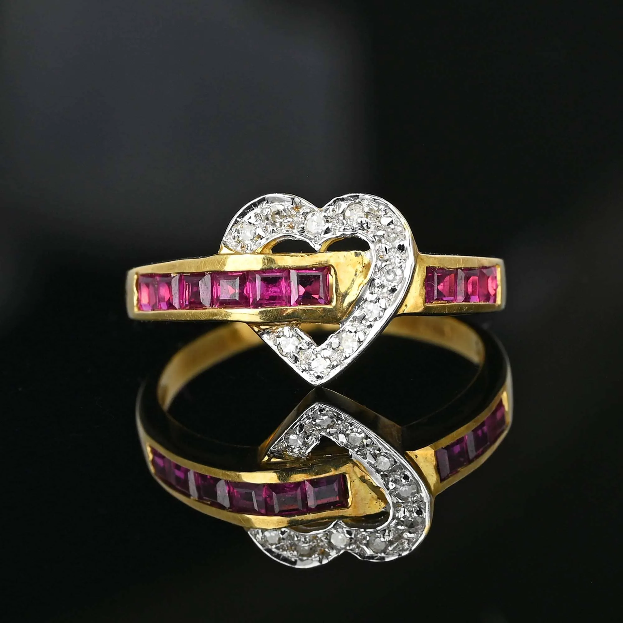 Carré Cut Ruby Diamond Heart Buckle Ring in 14K Gold