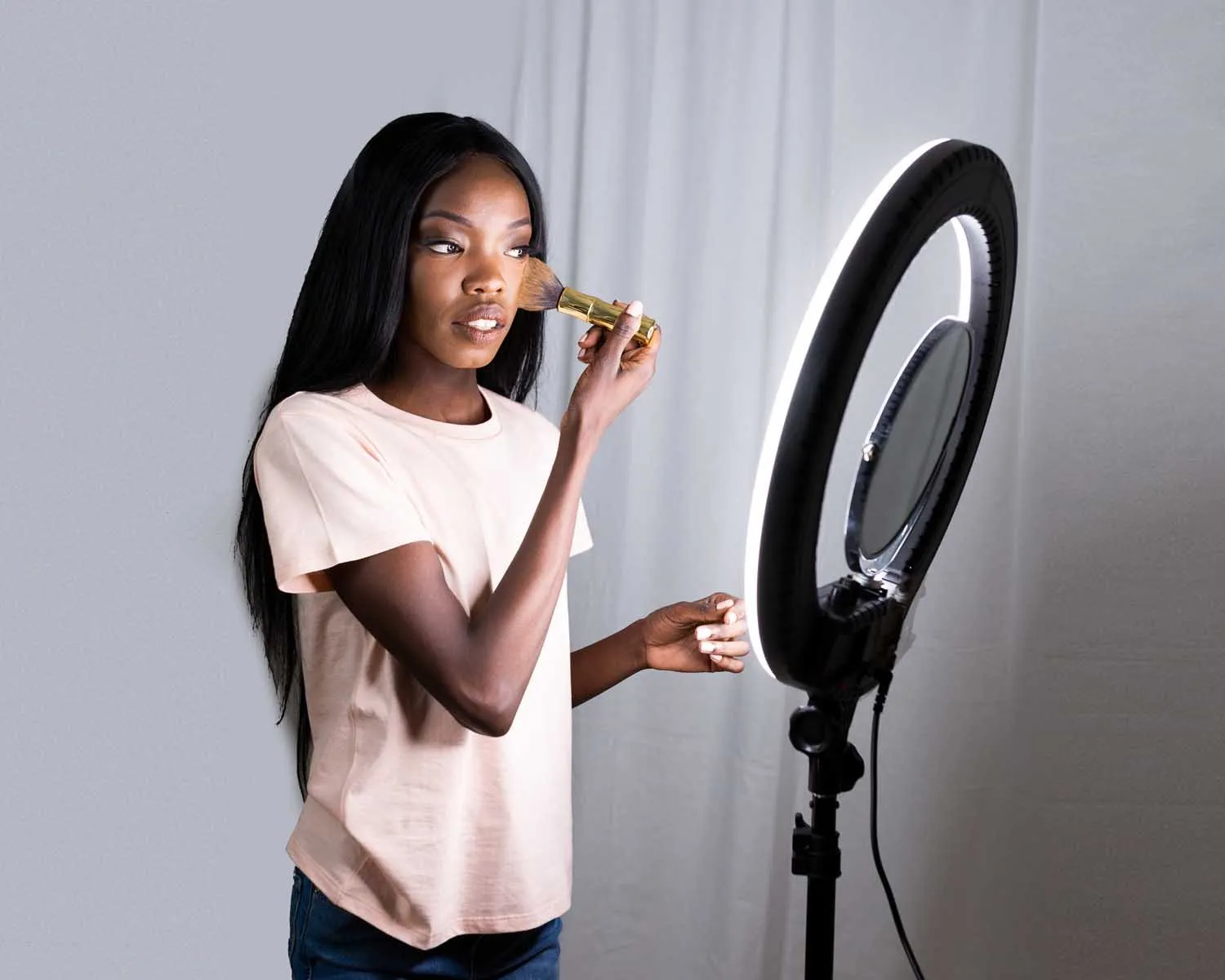 DISCONTINUED- 18" LED Portable Ring Light - Diamond Luxe III (2020)