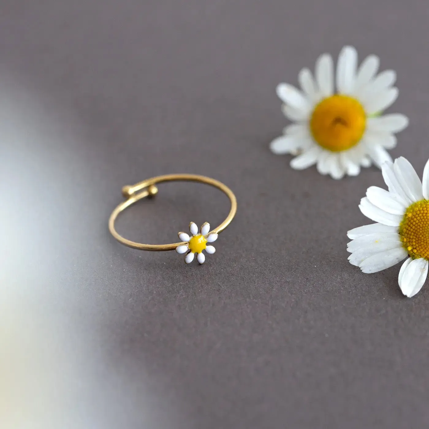 Doris - Daisy Flower Enamel Ring Stainless Steel