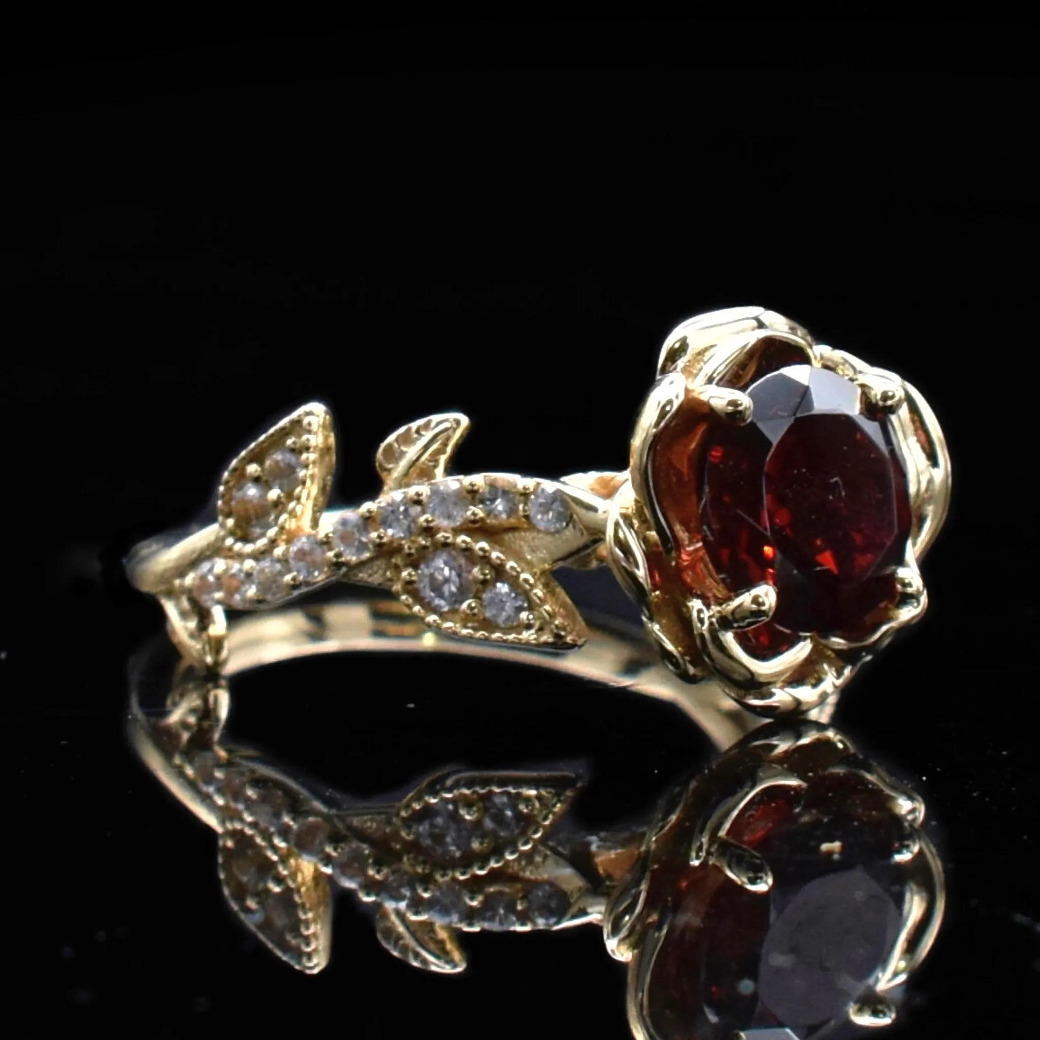 Garnet Beauty & The Beast Rose Ring Gold