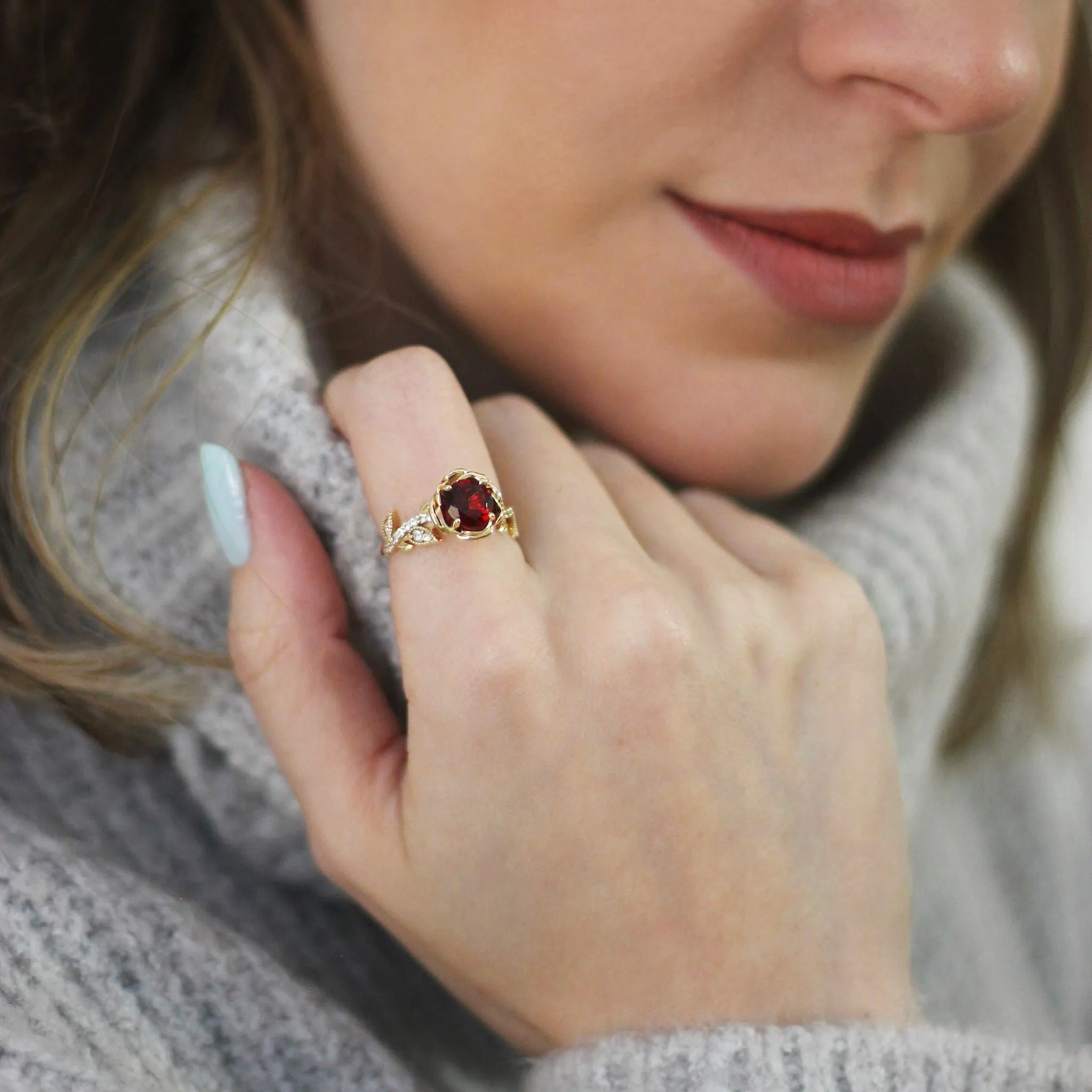 Garnet Beauty & The Beast Rose Ring Gold