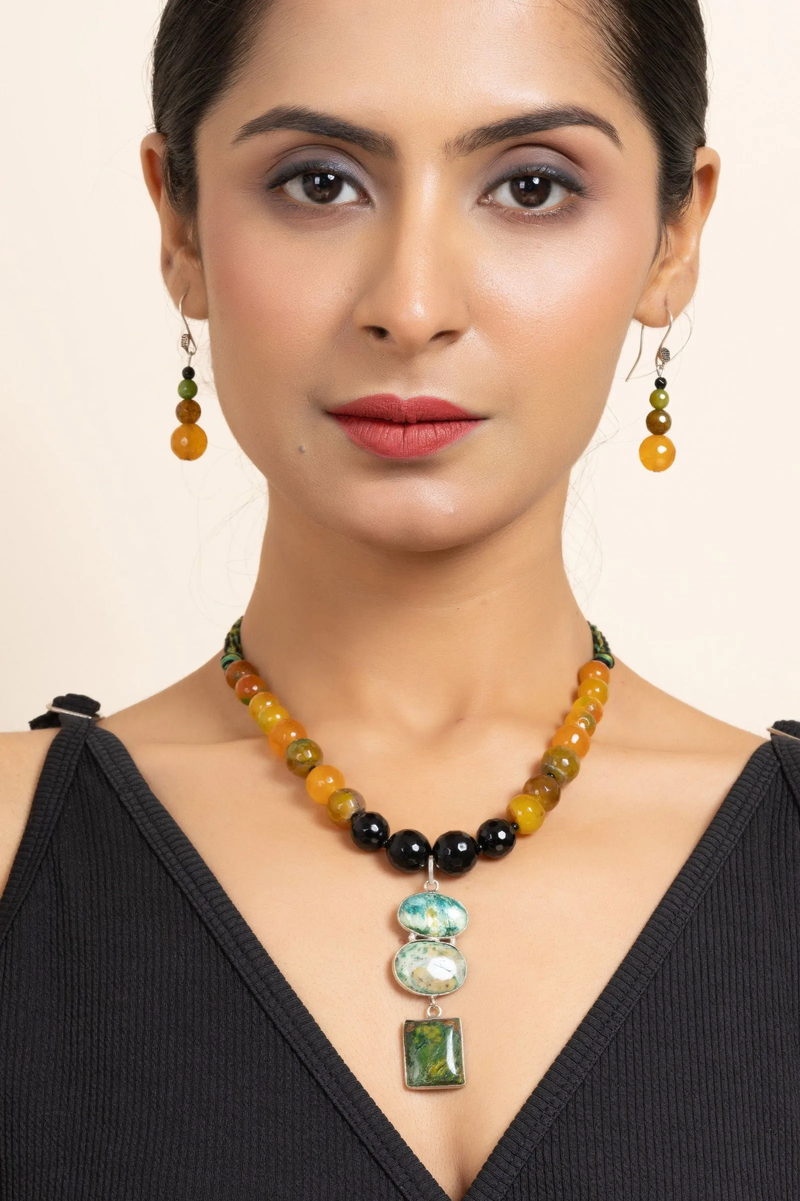 Handmade Green Black Yellow Semi-Precious Agate Onyx Necklace with Matching Earrings Jewelry Set