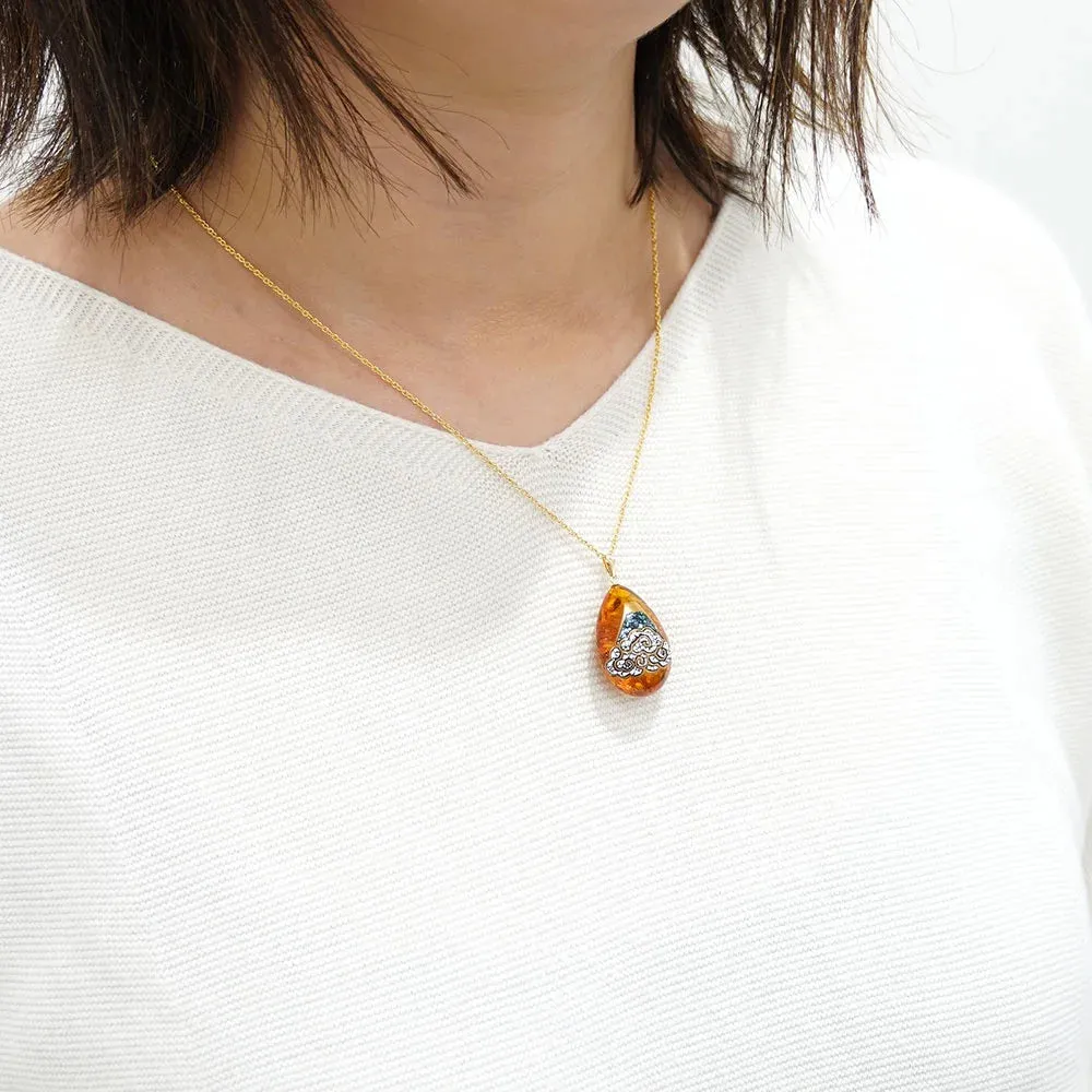 Maki-e Urushi Lacquer Pendant Necklace - Amber / Mt. Fuji -, Traditional Japanese Urushi Lacquer Jewelry