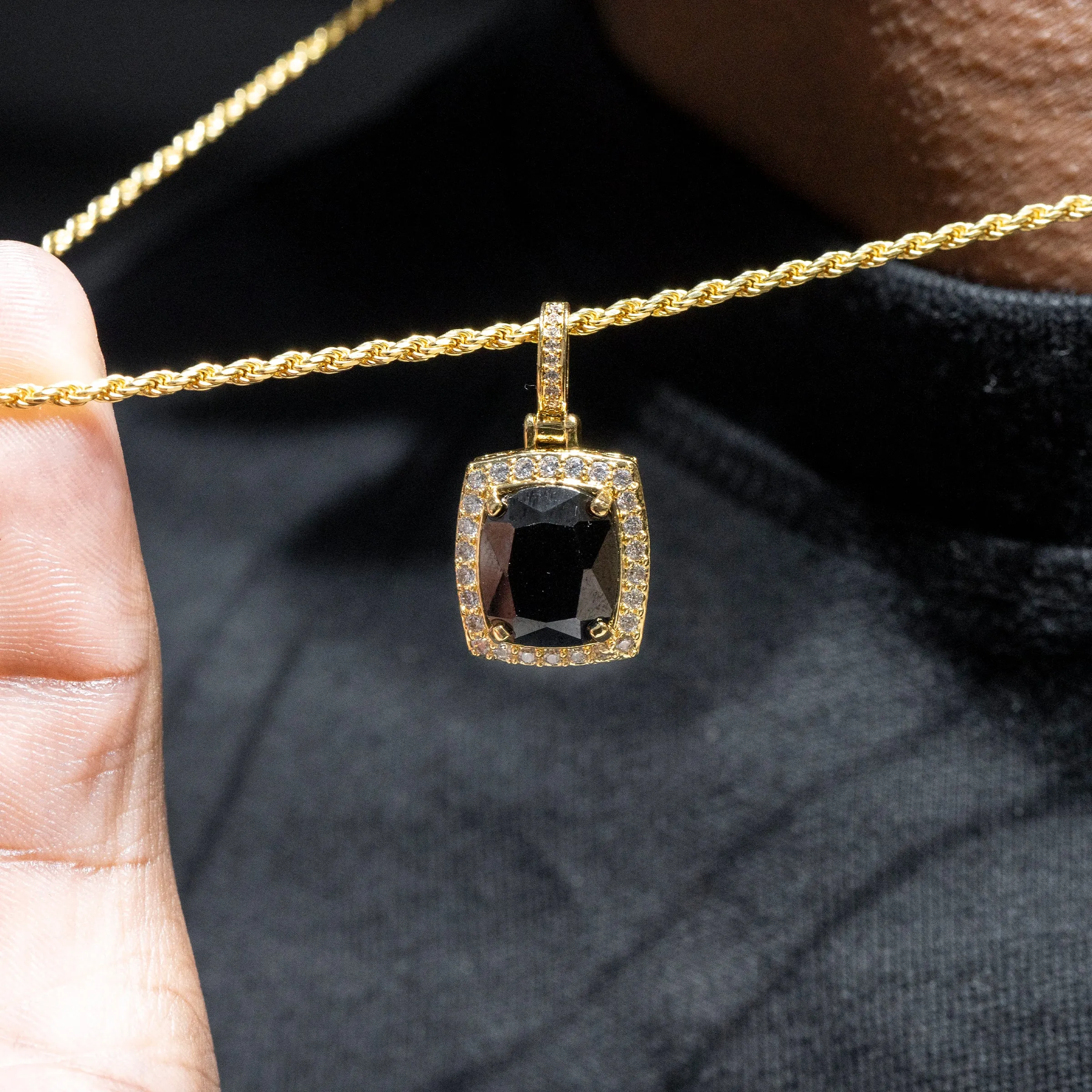 Mens Gold Onyx Necklace | Appx. 13 Grams