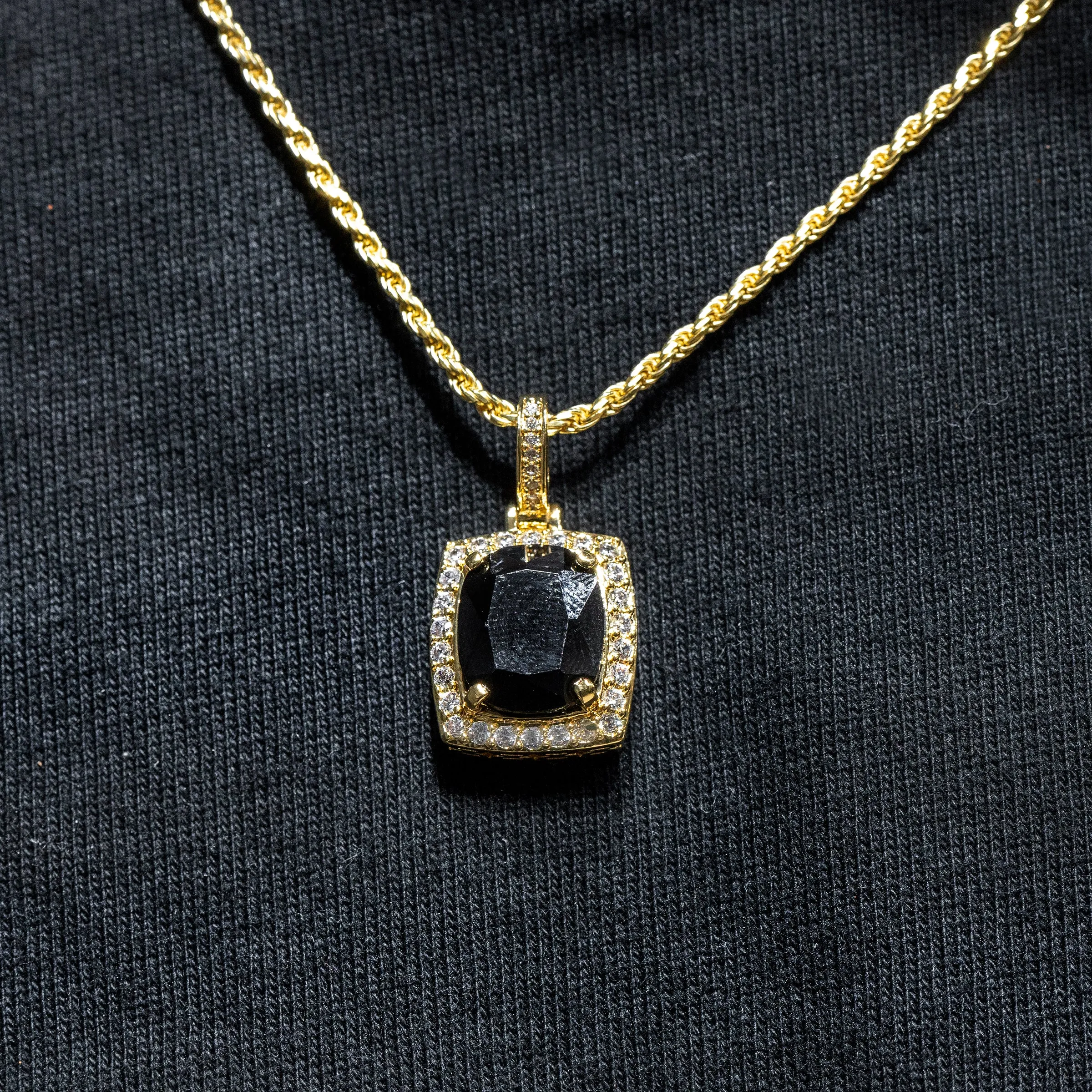 Mens Gold Onyx Necklace | Appx. 13 Grams