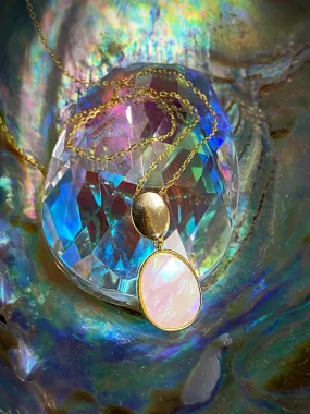 Mother of Pearl Oval Necklace