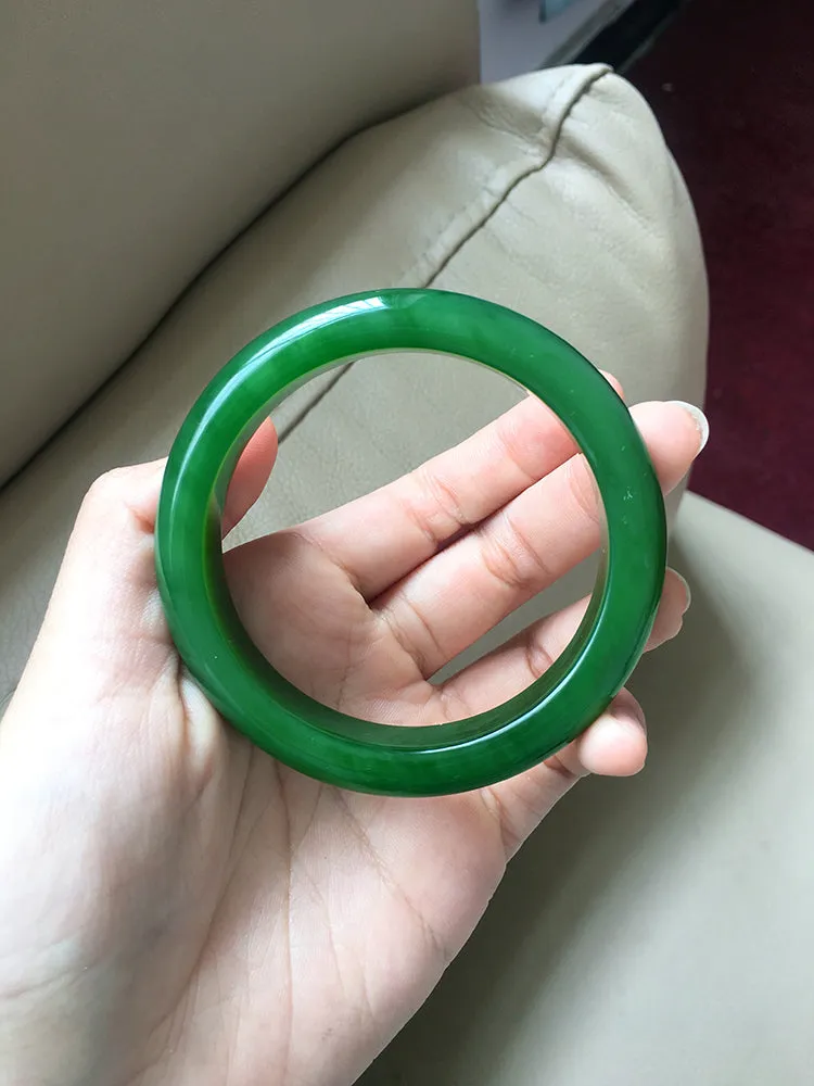 Natural Jade Bangle Nephrite Bangle Internal Diameter 58.1mm NBE033