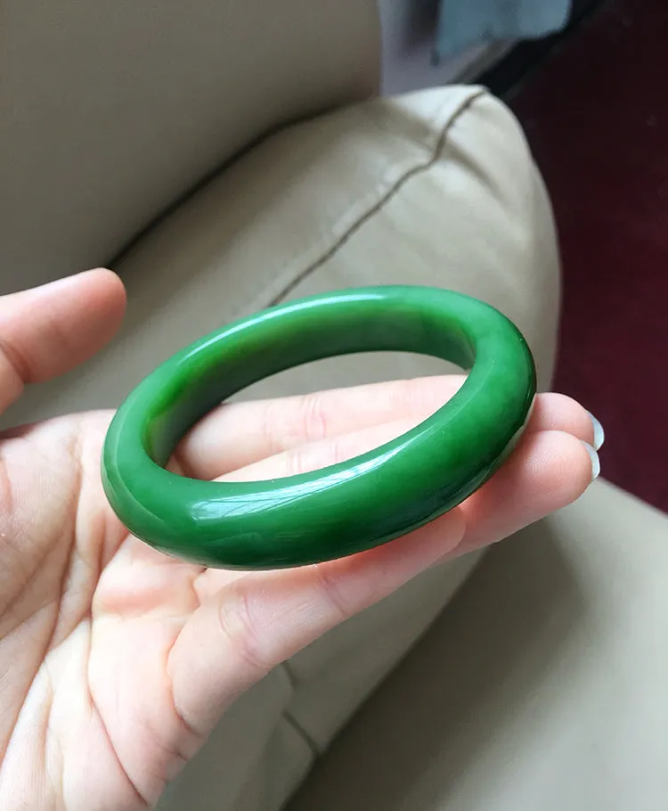 Natural Jade Bangle Nephrite Bangle Internal Diameter 58.1mm NBE033