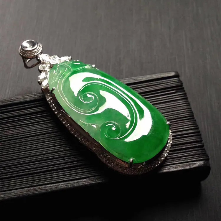 Natural Jade Pendant Jadeite Gold Ruyi Pendant PT333