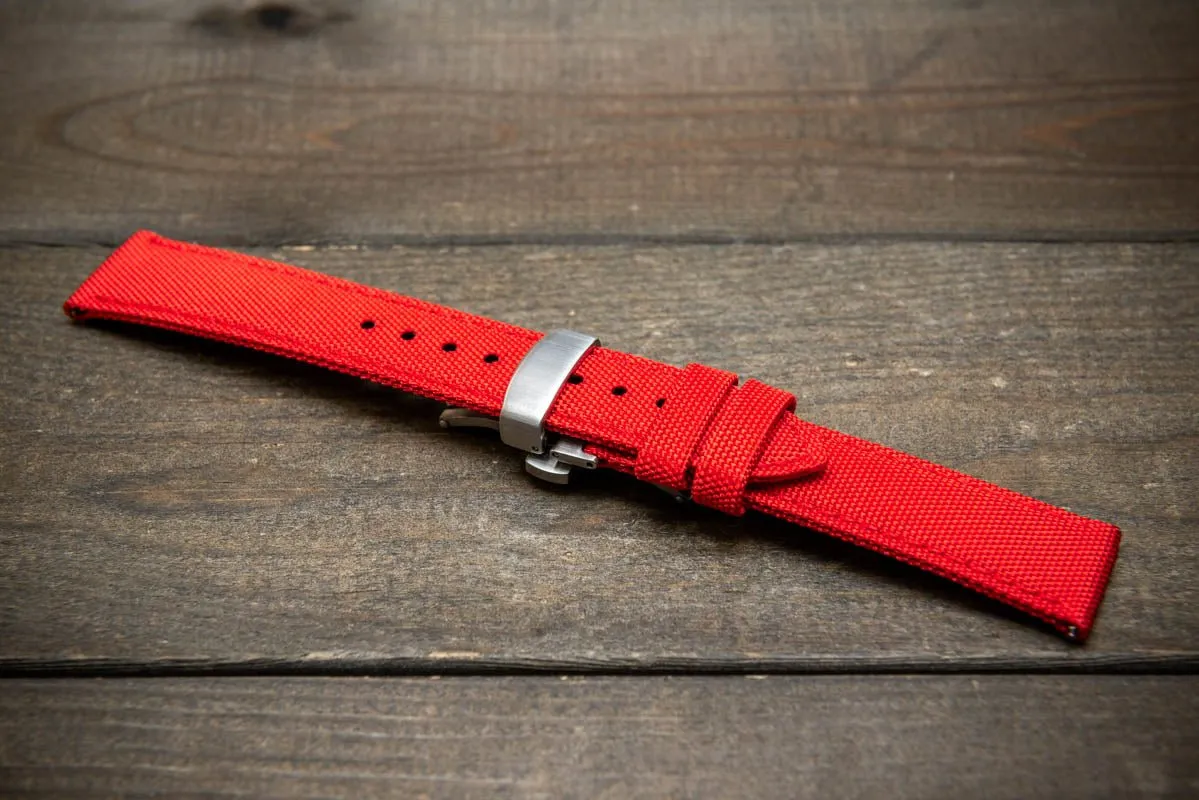 Sailcloth waterproof watch strap. Deployment clasp.