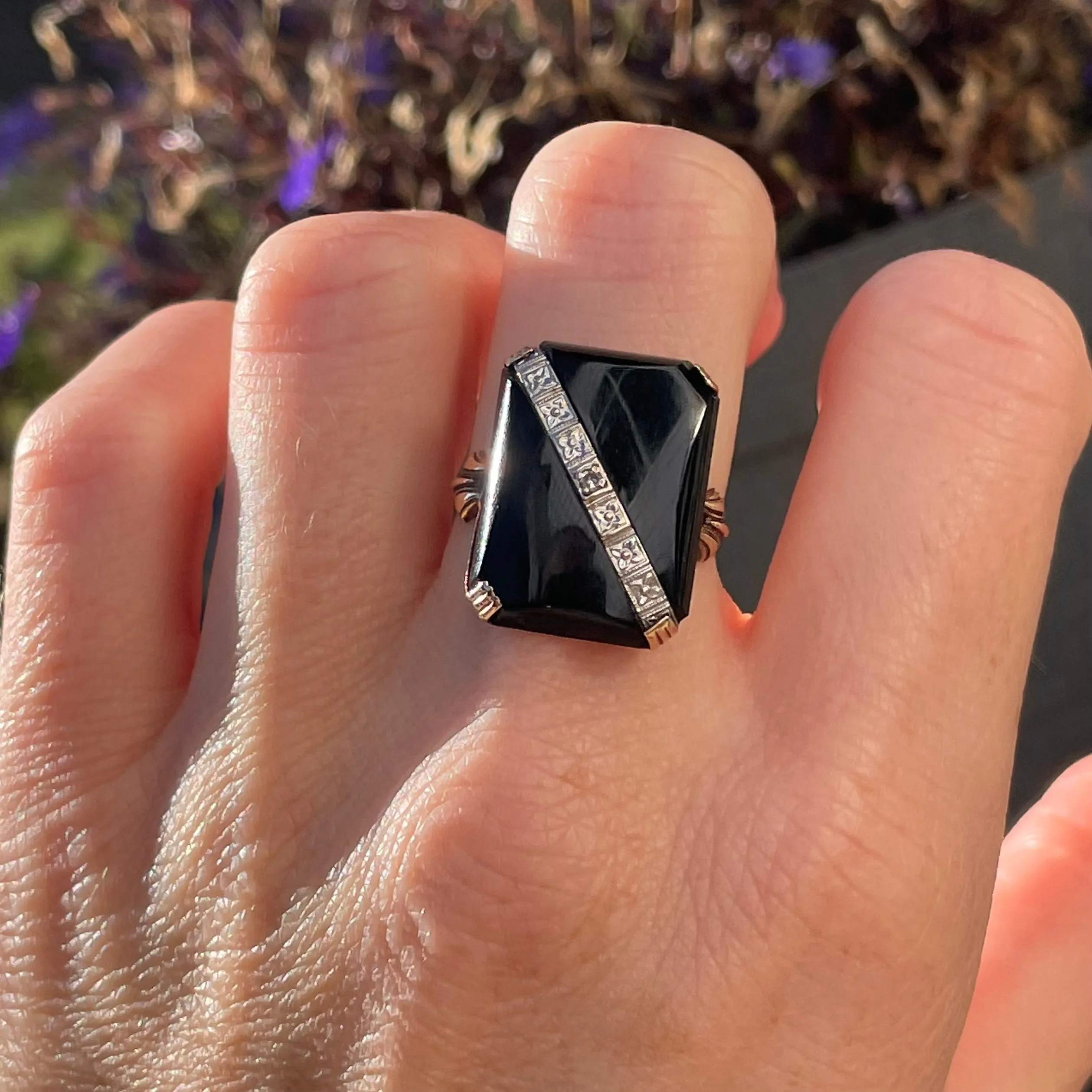 Vintage 10K Gold Diamond Black Onyx Ring