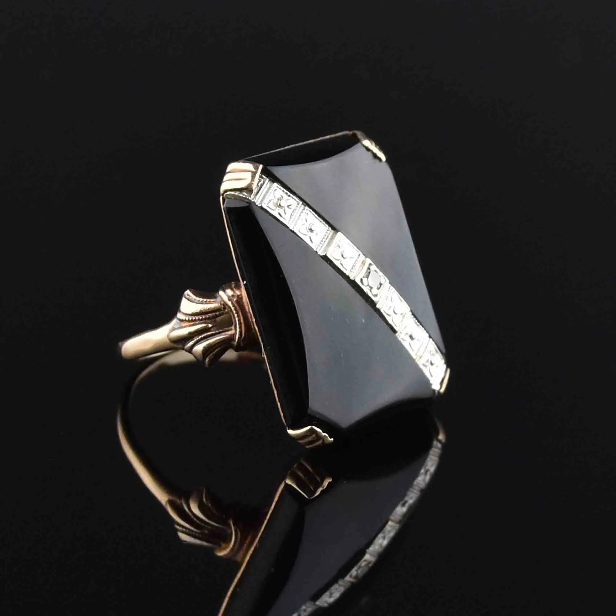 Vintage 10K Gold Diamond Black Onyx Ring