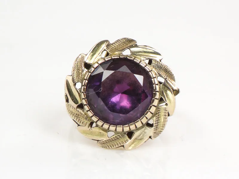 Vintage 14k Yellow Gold Round Purple Sapphire Ring with Floral Design