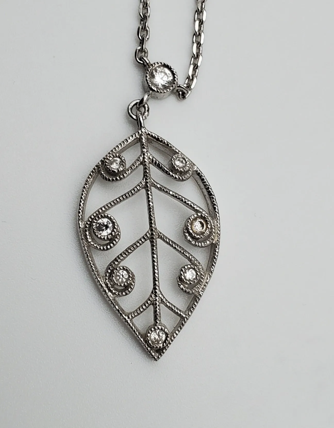 Vintage Sterling Silver Leaf Pendant Chain Necklace - 16"